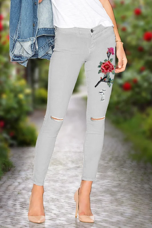 Flower Embroidery Cutout Jeans Modern Women's Tech